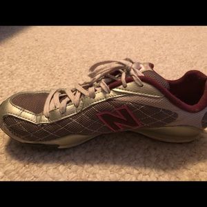 Casual tennis shoe- great condition!